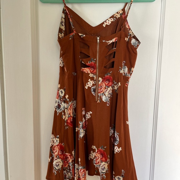 Forever 21 floral autumn mini dress - Picture 3 of 5